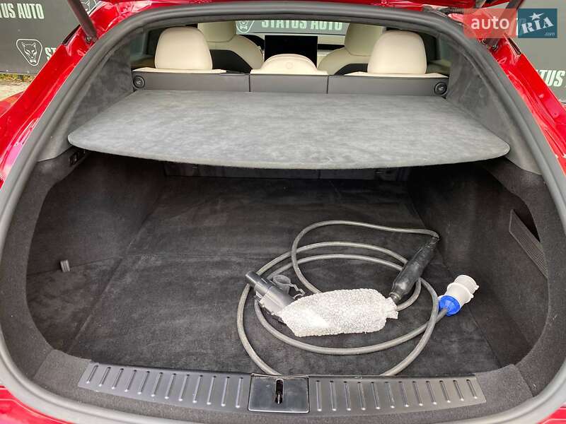 Лифтбек Tesla Model S 2021 в Хмельницком