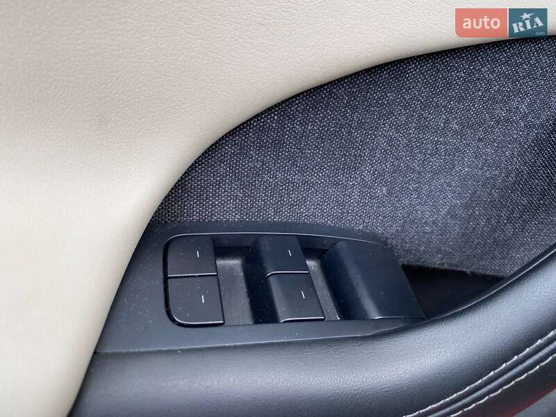 Лифтбек Tesla Model S 2021 в Хмельницком