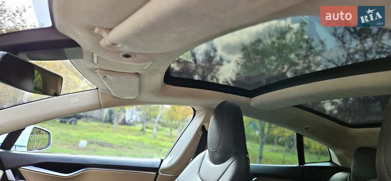 Ліфтбек Tesla Model S 2014 в Кривому Розі фото 9 Ліфтбек Tesla Model S 2014 в Кривому Розі