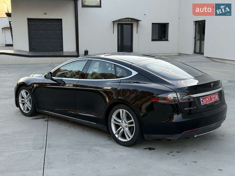 Ліфтбек Tesla Model S 2013 в Луцьку фото 17 Ліфтбек Tesla Model S 2013 в Луцьку