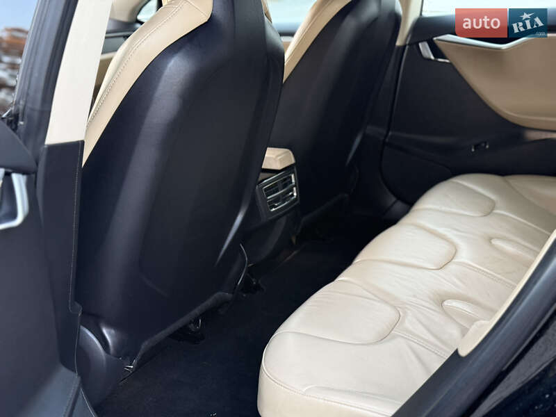 Ліфтбек Tesla Model S 2013 в Луцьку фото 27 Ліфтбек Tesla Model S 2013 в Луцьку