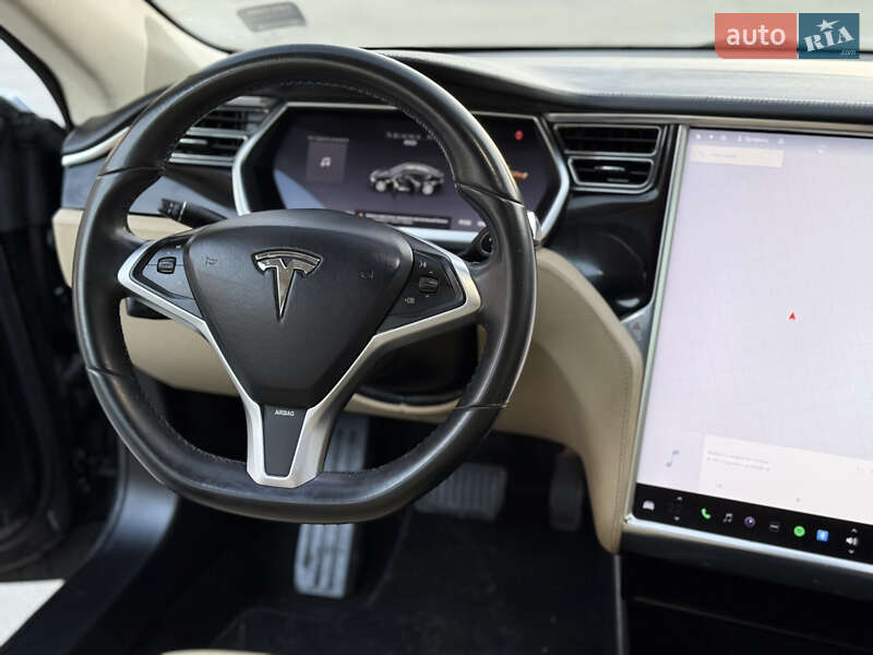 Ліфтбек Tesla Model S 2013 в Луцьку фото 31 Ліфтбек Tesla Model S 2013 в Луцьку
