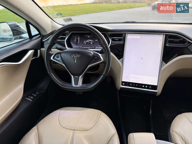 Ліфтбек Tesla Model S 2013 в Луцьку фото 30 Ліфтбек Tesla Model S 2013 в Луцьку