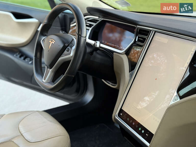 Ліфтбек Tesla Model S 2013 в Луцьку фото 38 Ліфтбек Tesla Model S 2013 в Луцьку