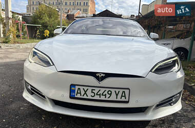Лифтбек Tesla Model S 2019 в Харькове