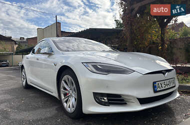 Лифтбек Tesla Model S 2019 в Харькове