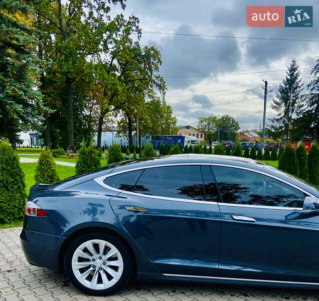 Лифтбек Tesla Model S 2016 в Луцке фото 21 Лифтбек Tesla Model S 2016 в Луцке