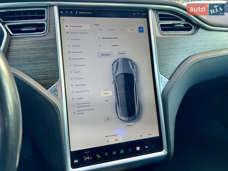 Ліфтбек Tesla Model S 2015 в Києві фото 18 Ліфтбек Tesla Model S 2015 в Києві