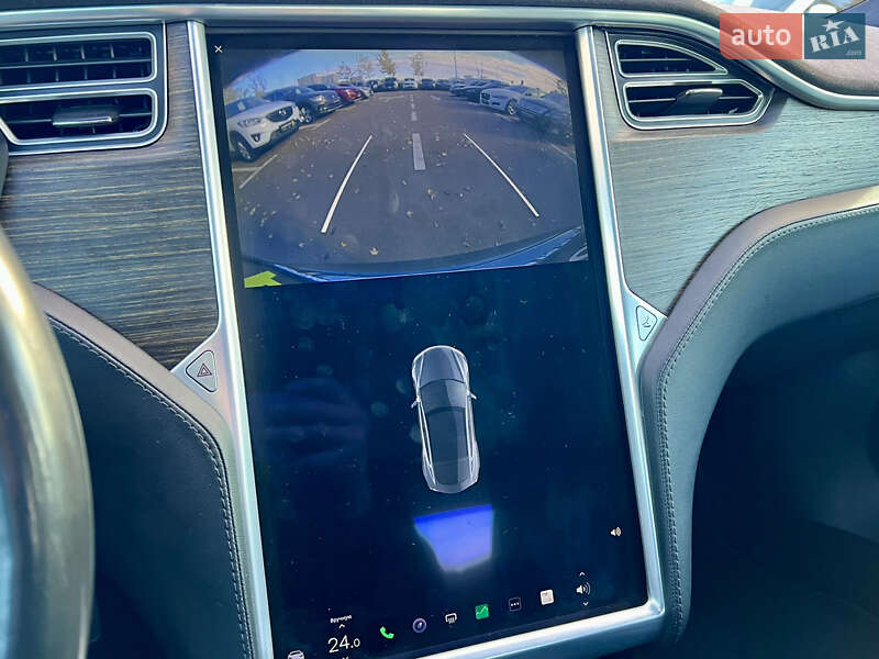 Ліфтбек Tesla Model S 2015 в Києві фото 25 Ліфтбек Tesla Model S 2015 в Києві