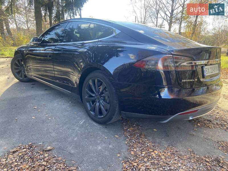 Ліфтбек Tesla Model S 2014 в Хмельницькому