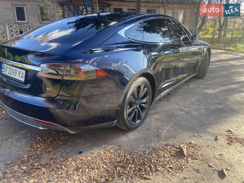 Ліфтбек Tesla Model S 2014 в Хмельницькому