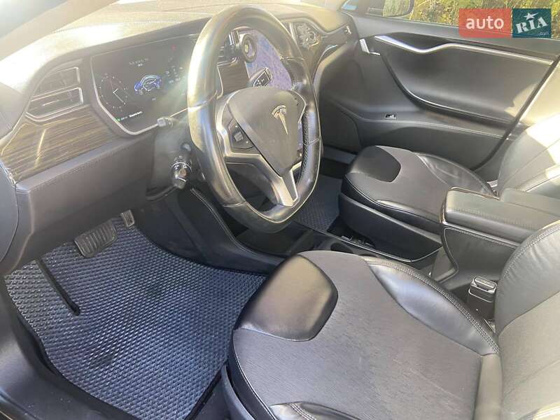 Ліфтбек Tesla Model S 2014 в Хмельницькому