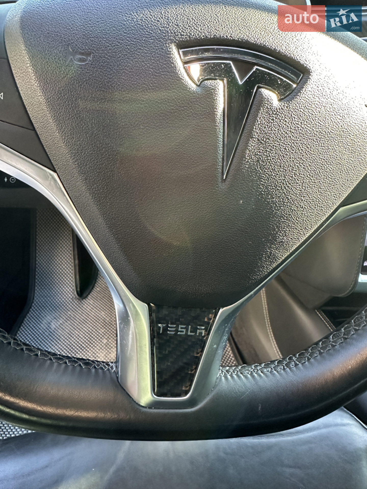 2014 Tesla Model S - мініатюра 9