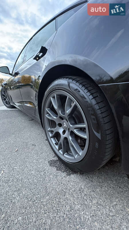 Лифтбек Tesla Model S 2022 в Белой Церкви