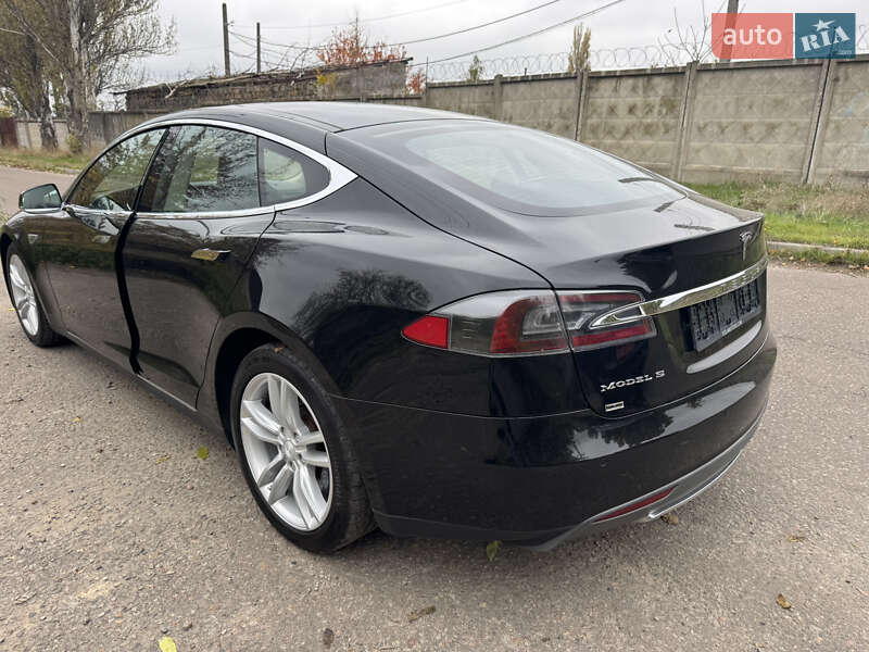 Лифтбек Tesla Model S 2014 в Одессе фото 5 Лифтбек Tesla Model S 2014 в Одессе