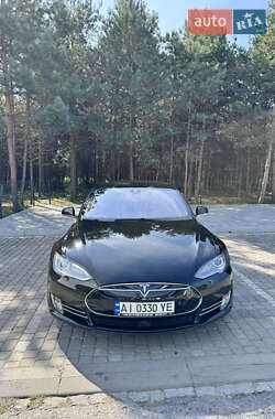 Лифтбек Tesla Model S 2015 в Киеве