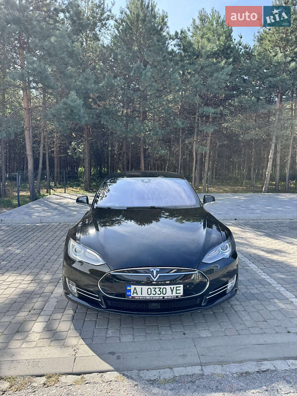 Tesla Model S 2015 Tesla Model S 2015