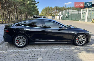 Ліфтбек Tesla Model S 2015 в Києві