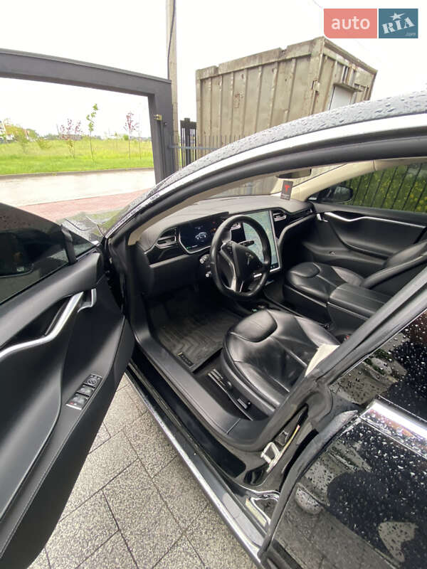 Лифтбек Tesla Model S 2014 в Ровно фото 10 Лифтбек Tesla Model S 2014 в Ровно