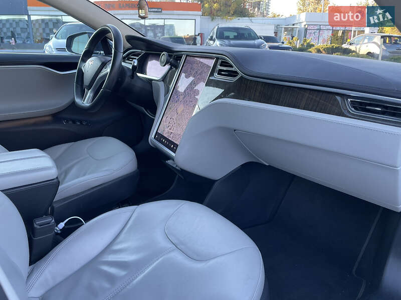 Лифтбек Tesla Model S 2013 в Одессе фото 12 Лифтбек Tesla Model S 2013 в Одессе