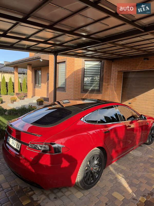 Ліфтбек Tesla Model S 2016 в Білій Церкві