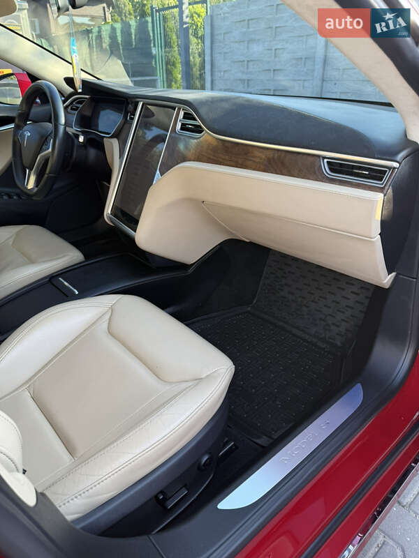 Ліфтбек Tesla Model S 2016 в Білій Церкві