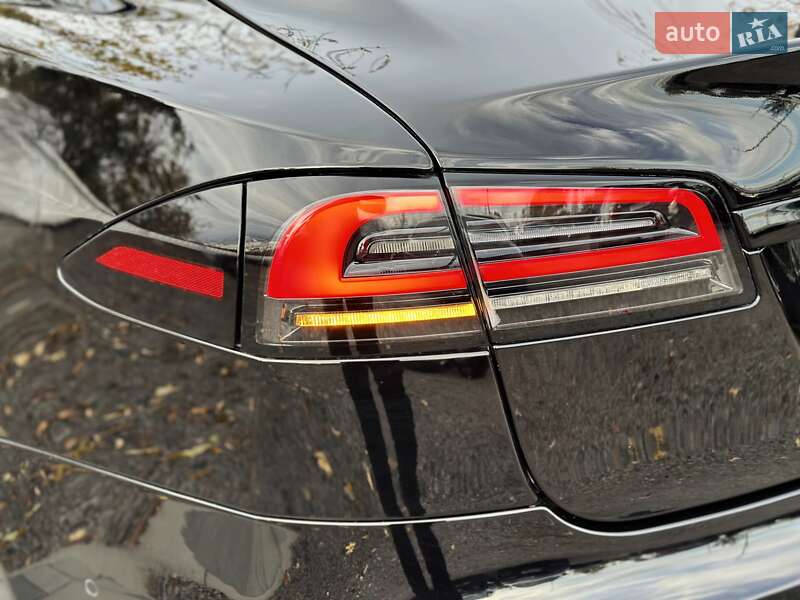 Лифтбек Tesla Model S 2022 в Киеве фото 15 Лифтбек Tesla Model S 2022 в Киеве