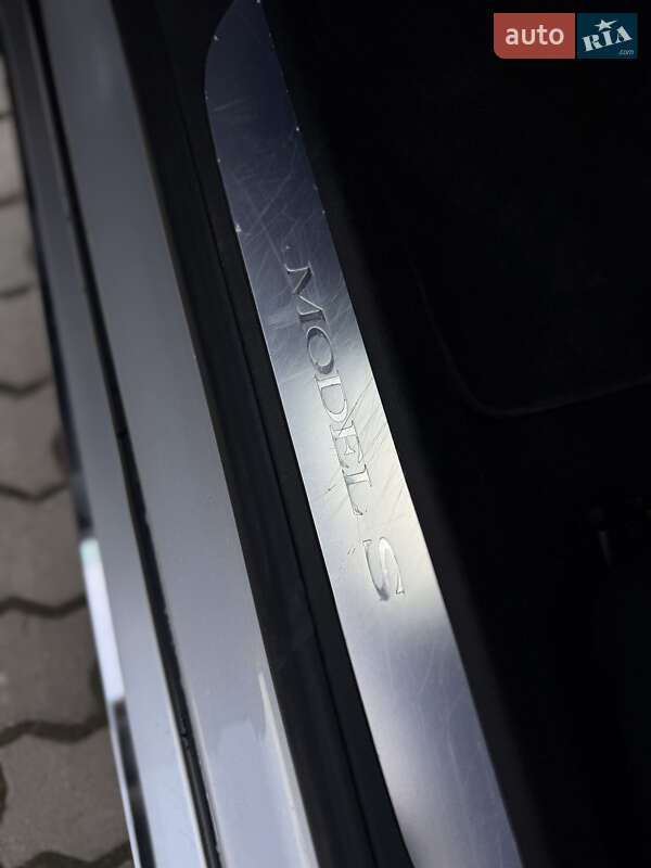 Ліфтбек Tesla Model S 2017 в Радехові фото 20 Ліфтбек Tesla Model S 2017 в Радехові