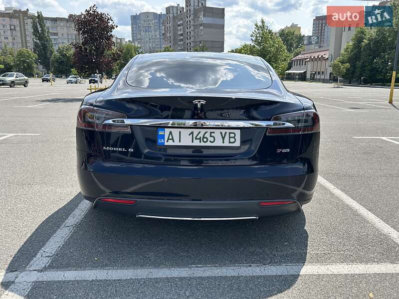 Лифтбек Tesla Model S 2013 в Киеве фото 5 Лифтбек Tesla Model S 2013 в Киеве