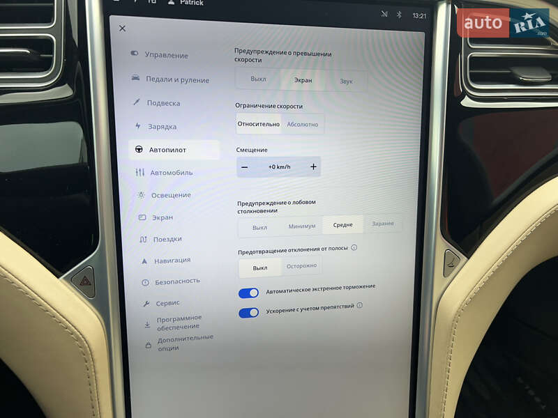 Ліфтбек Tesla Model S 2015 в Києві