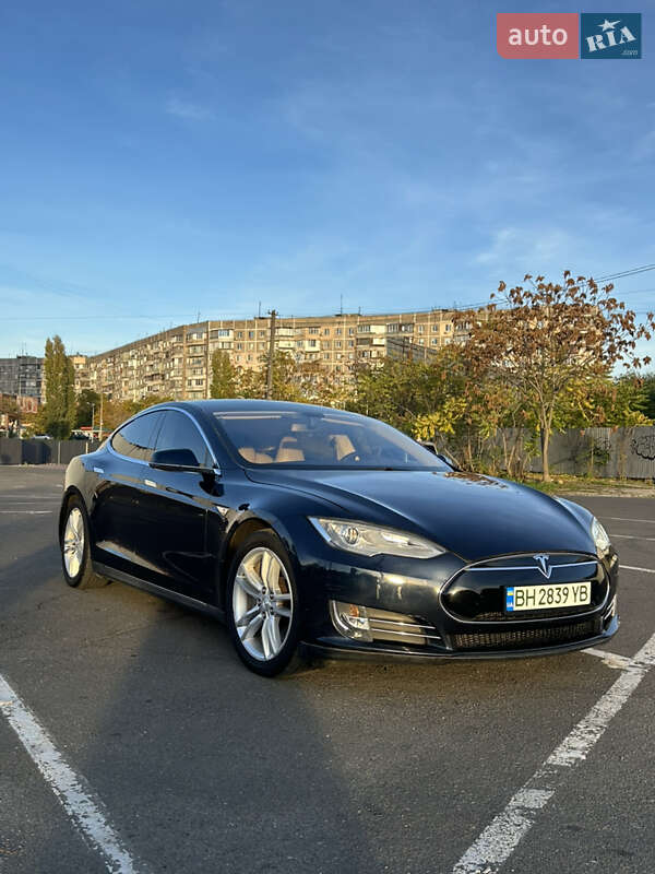 Лифтбек Tesla Model S 2013 в Одессе