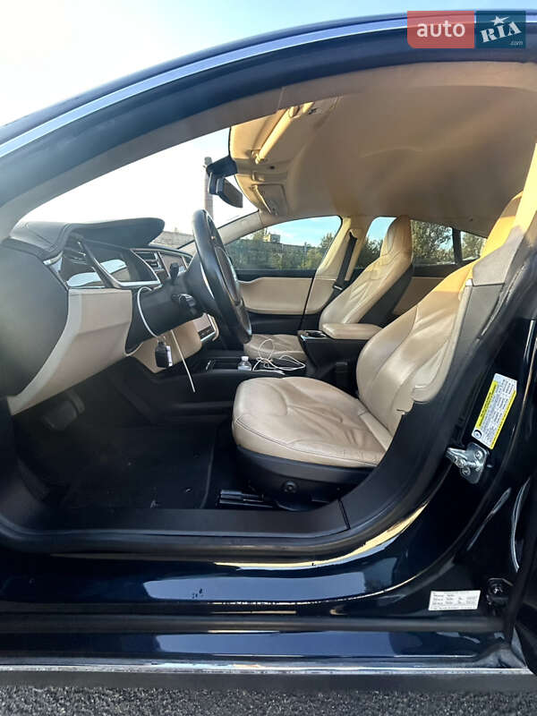 Лифтбек Tesla Model S 2013 в Одессе