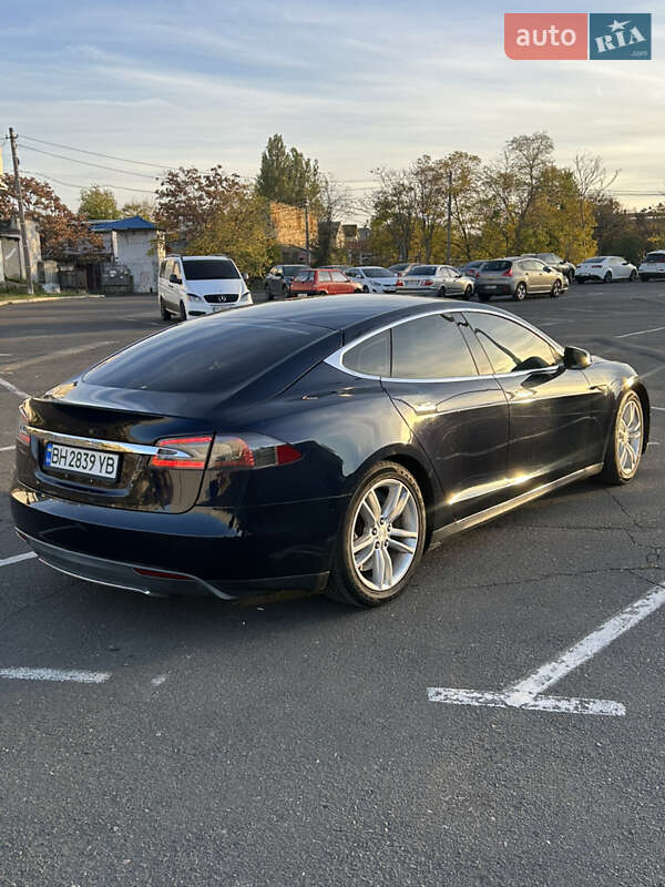 Лифтбек Tesla Model S 2013 в Одессе