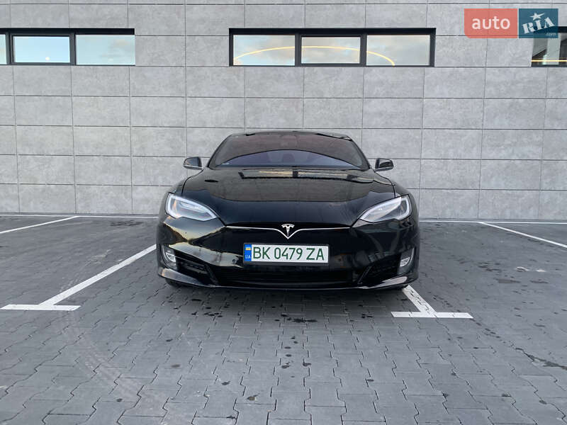 Ліфтбек Tesla Model S 2017 в Сарнах фото 4 Ліфтбек Tesla Model S 2017 в Сарнах
