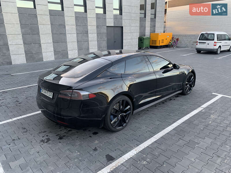 Ліфтбек Tesla Model S 2017 в Сарнах фото 13 Ліфтбек Tesla Model S 2017 в Сарнах
