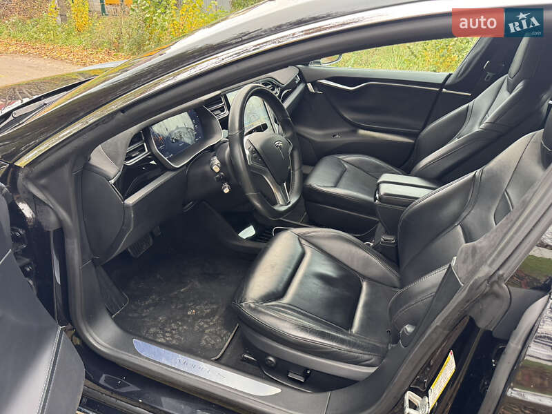 Лифтбек Tesla Model S 2015 в Житомире фото 16 Лифтбек Tesla Model S 2015 в Житомире