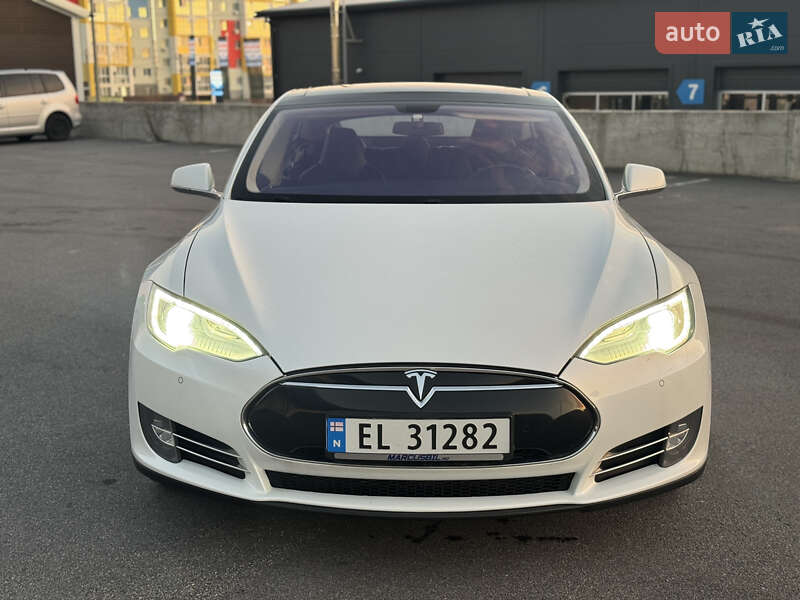 Лифтбек Tesla Model S 2014 в Виннице фото 9 Лифтбек Tesla Model S 2014 в Виннице