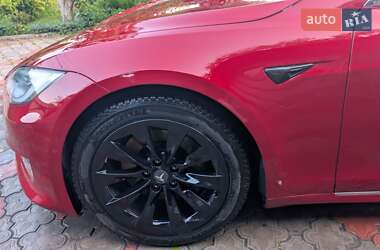 Лифтбек Tesla Model S 2019 в Киеве