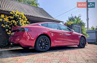 Лифтбек Tesla Model S 2019 в Киеве