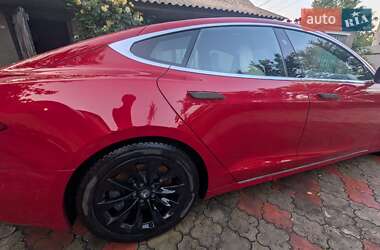 Лифтбек Tesla Model S 2019 в Киеве