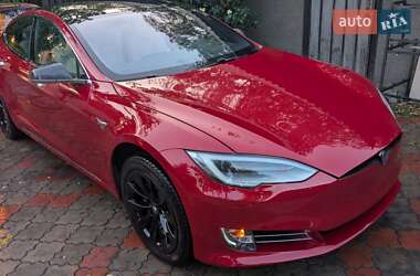 Лифтбек Tesla Model S 2019 в Киеве