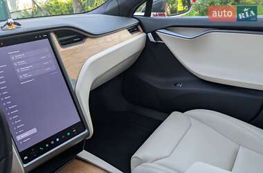 Лифтбек Tesla Model S 2019 в Киеве