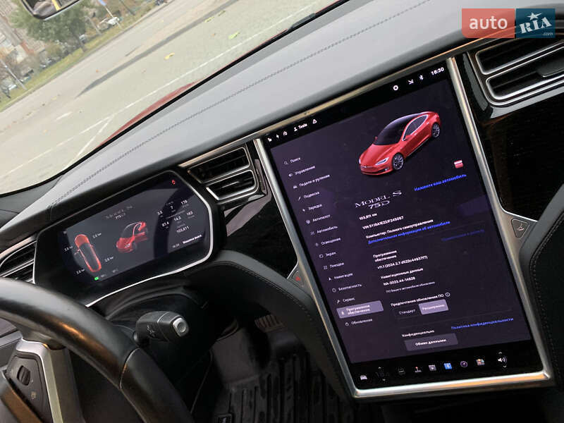 Лифтбек Tesla Model S 2018 в Черкассах