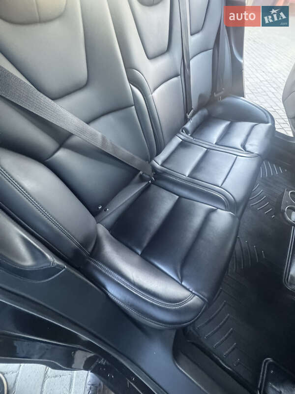 Лифтбек Tesla Model S 2018 в Коломые