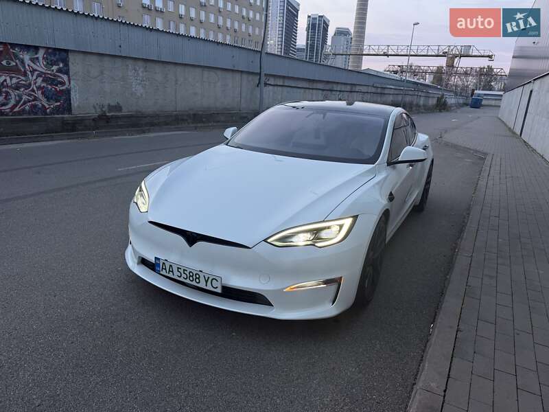 Лифтбек Tesla Model S 2021 в Киеве фото 18 Лифтбек Tesla Model S 2021 в Киеве