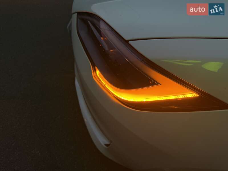 Лифтбек Tesla Model S 2021 в Киеве фото 35 Лифтбек Tesla Model S 2021 в Киеве