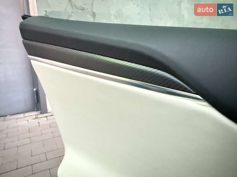 Лифтбек Tesla Model S 2021 в Киеве фото 57 Лифтбек Tesla Model S 2021 в Киеве