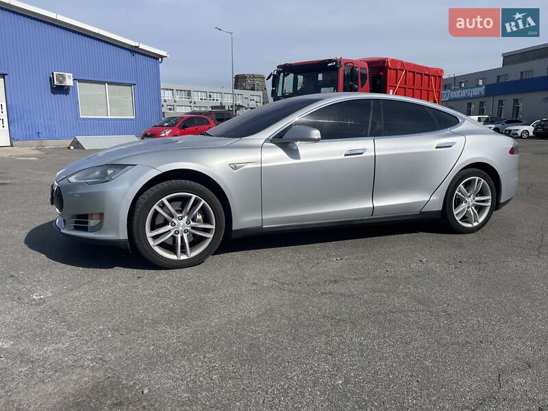 Ліфтбек Tesla Model S 2013 в Києві фото 6 Ліфтбек Tesla Model S 2013 в Києві