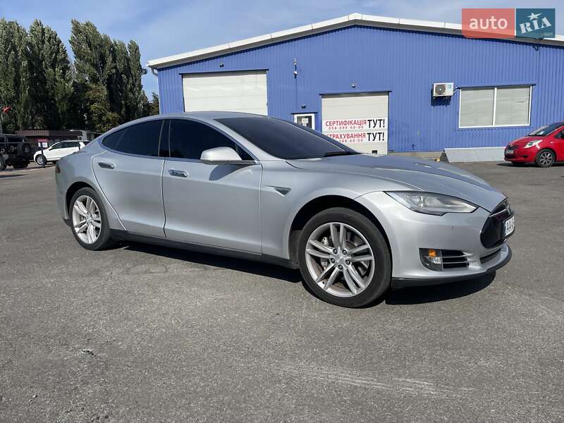 Ліфтбек Tesla Model S 2013 в Києві фото 20 Ліфтбек Tesla Model S 2013 в Києві