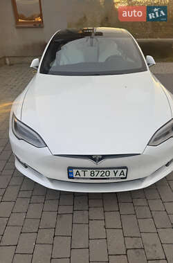 Лифтбек Tesla Model S 2019 в Ивано-Франковске